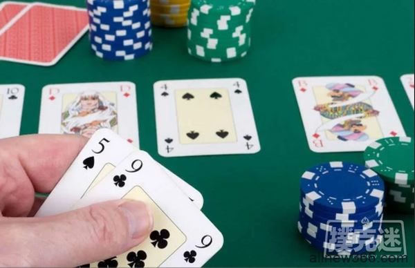 德州扑克中三连注诈唬与锦标赛生命