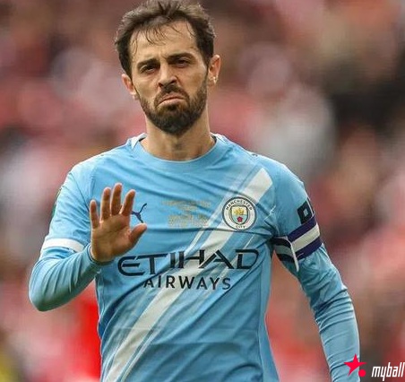 大发体育-B席夏窗不会回归本菲卡,大发助力你的致富之路!