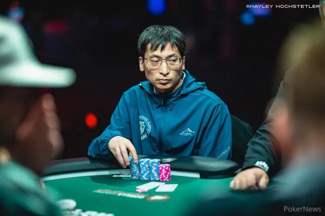 【EV扑克】2023WSOP ：张阳在赛事#44以记分牌领先者身份进入Day 3