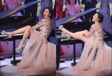 香港美女鋼琴師彈到忘我腳又踢又搖！網友找到「走光影片」…真的太誇張了！-蜗牛扑克官方-GG扑克