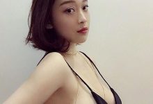 細肩帶根本巨乳好朋友！撐不住的「八字奶」霸氣外露，不管用什麼角度看都讓人受不了…-蜗牛扑克官方-GG扑克