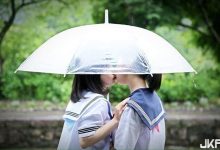 《百合女高中生》放課後回家的路上是只有我們的兩人世界-蜗牛扑克官方-GG扑克