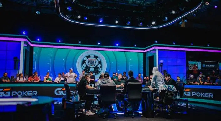 【EV扑克】2026WSOP主赛事争议:72强阶段公然“拖局保奖金”,扑克竞技的底线在哪?-蜗牛扑克官方-GG扑克