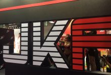 【JKF X 2016 Adult Expo】南梨央奈也來JKF獻簽名 大紅兔女郎裝好亮眼-蜗牛扑克官方-GG扑克